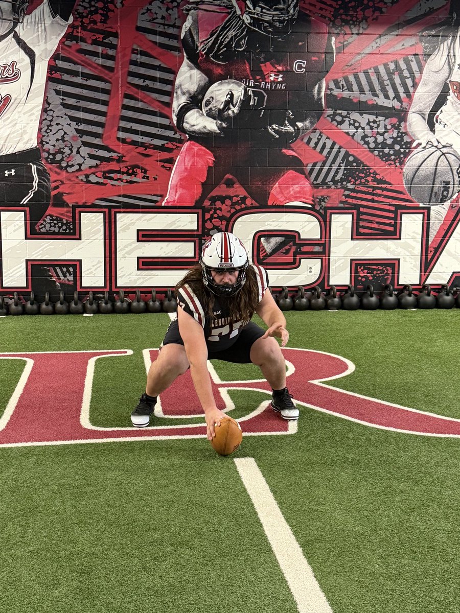 carsonhill77's tweet photo. Thank you @LRBearsFootball for the awesome experience at my official visit on Friday. It was great getting some one on one time with the coaches and staff. I look forward to spending the next 4-5 years playing football in between the bricks!!
@coachSocha 
@CoachJLord1 
@NickVagnoneLR