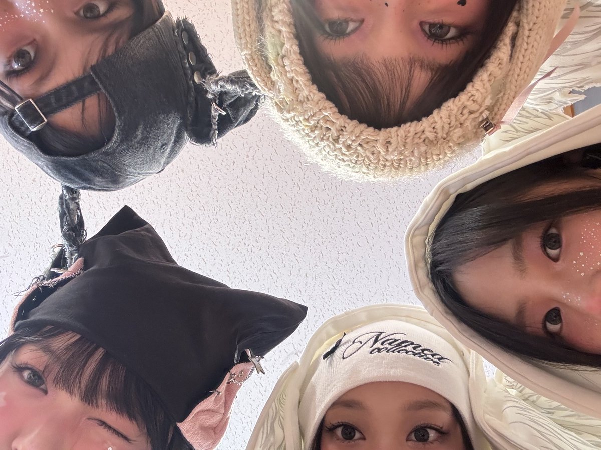 moriswo's tweet photo. @njz_updateidn mau yang hyein min 
alasan suka newjeans karena mereka vibesnya beda diantara gen4 lainnya wkww jadi ngepoin deh https://t.co/fOESUpDEpM