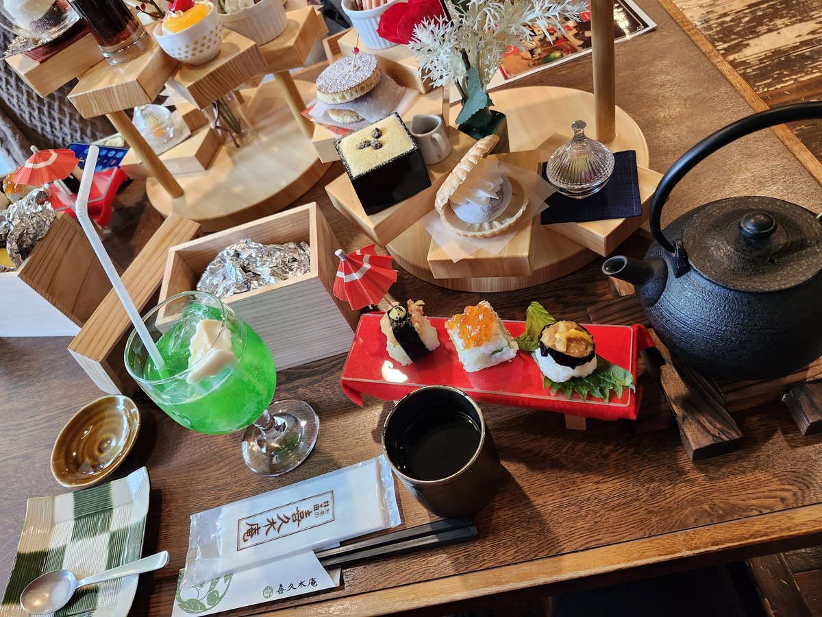 皆様🌺お疲れ様です(｡･ᴗ･)_🍵❤️
如何お過ごしでしょうか…(    ｡ω｡)？🌼

昨日の2月1日(日)に同じ宮城県民のリスナー
さんにお誘い頂き『ポスター掲載イベント』
の打ち上げパーティー＆オフ会に参加致し
ました(˶ᐢᗜᐢ˶)✨💞

お招き頂き誠に有難う御座います🎶🎀
又お会い致しましょう❣️❣️