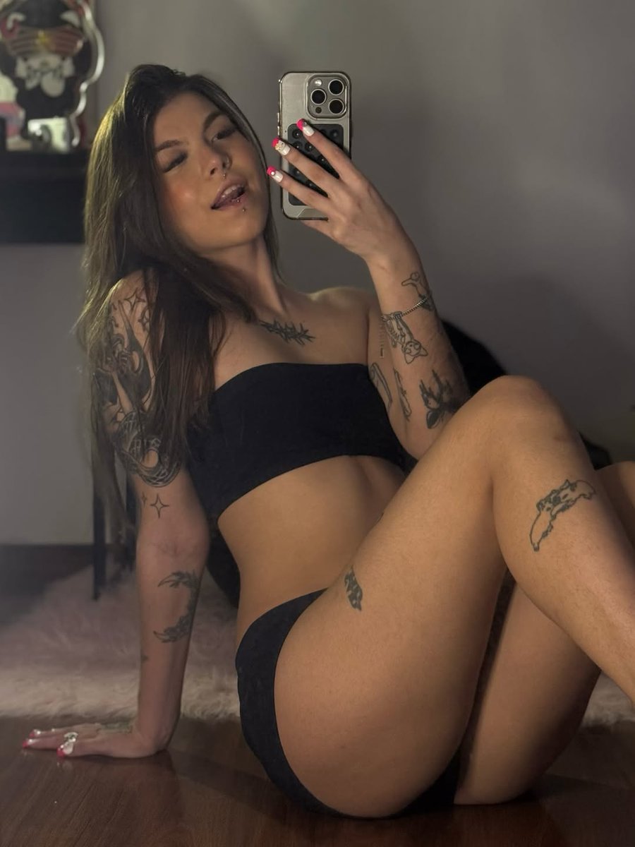 Mel Martins 🐝 tweet media