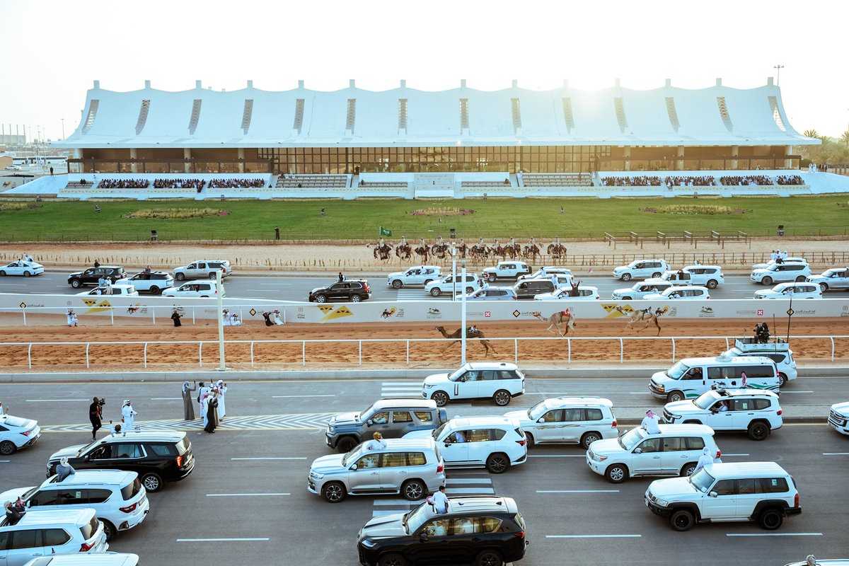 مهرجان خادم الحرمين الشريفين للهجن tweet media