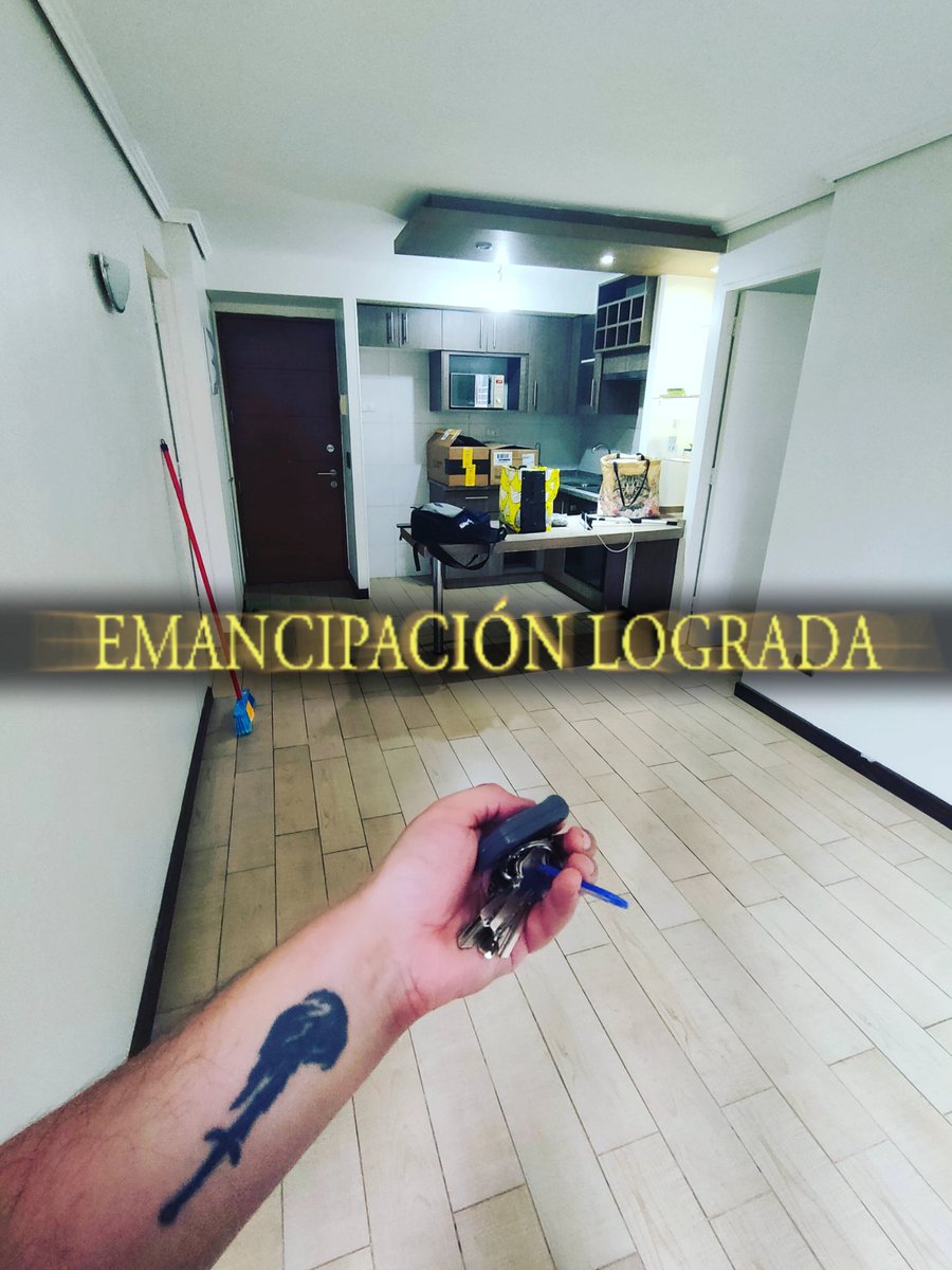 KrisEnigma tweet media