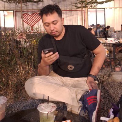 vikydc's tweet photo. #NewProfilePic https://t.co/LtLo2hNGSC