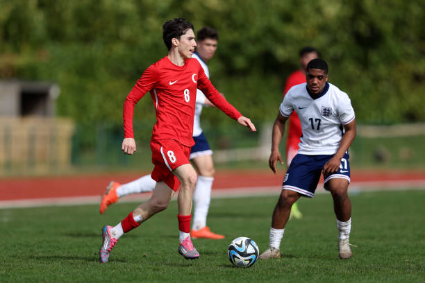 Charles Erb tweet media