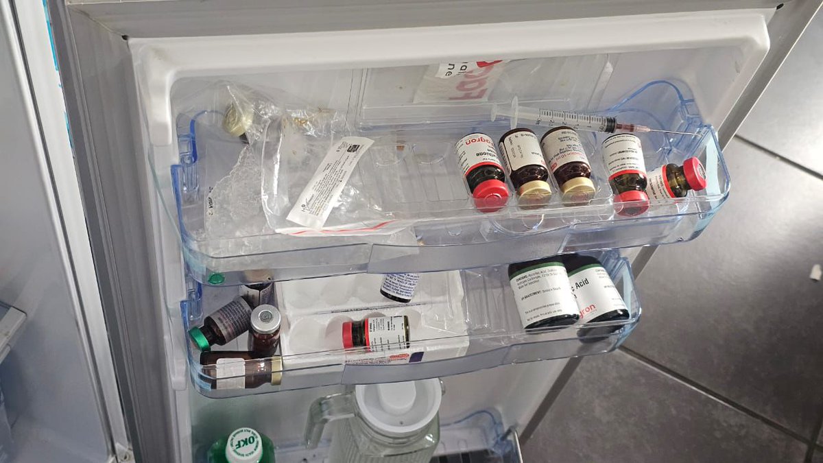 MDNnewss's tweet image. Bogus Doctor Arrested in Midrand After Practising Illegally for 10 Years

A 50-year-old woman has been arrested by JMPD after being found allegedly practising as a medical doctor without any qualifications or valid registration at a medical clinic on South Road in Midrand.…