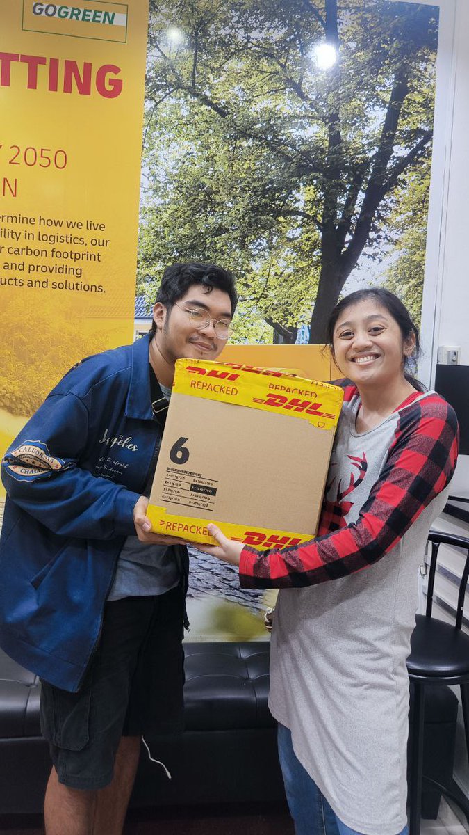 Philippines fursuit maker with moving Jaws! tweet media