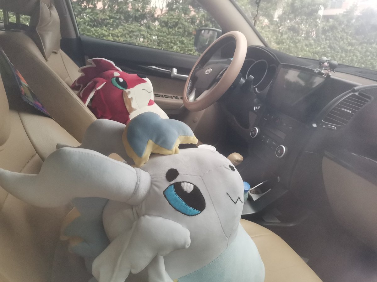 Philippines fursuit maker with moving Jaws! tweet media