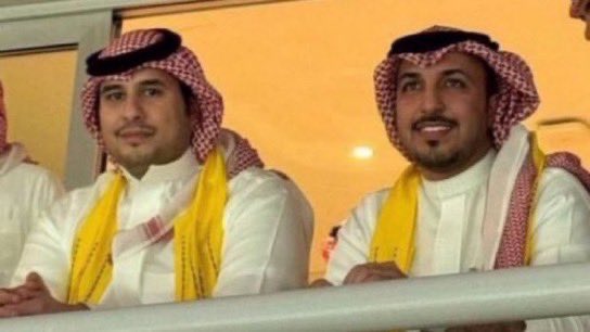 Khaledeneho's tweet image. 🚨🚨🚨🚨🚨🚨🚨🚨🚨 :
سحب الصلاحيات من المهيدب
سحب الصلاحيات من ماجد الجمعان 
سحب الصلاحيات من سيميدو وسيماو

كل هذا خلال سنه ونصف فقط في نادي واحد من اندية الصندوق حصلت هالكوارث