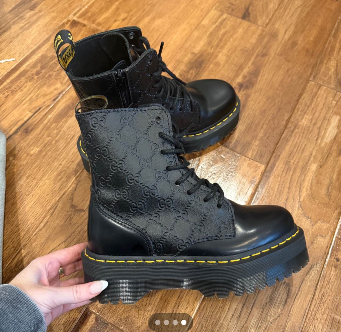theluciferreira's tweet photo. Send $250 so I can buy these 💕😈 https://t.co/T9bsKzPyuD