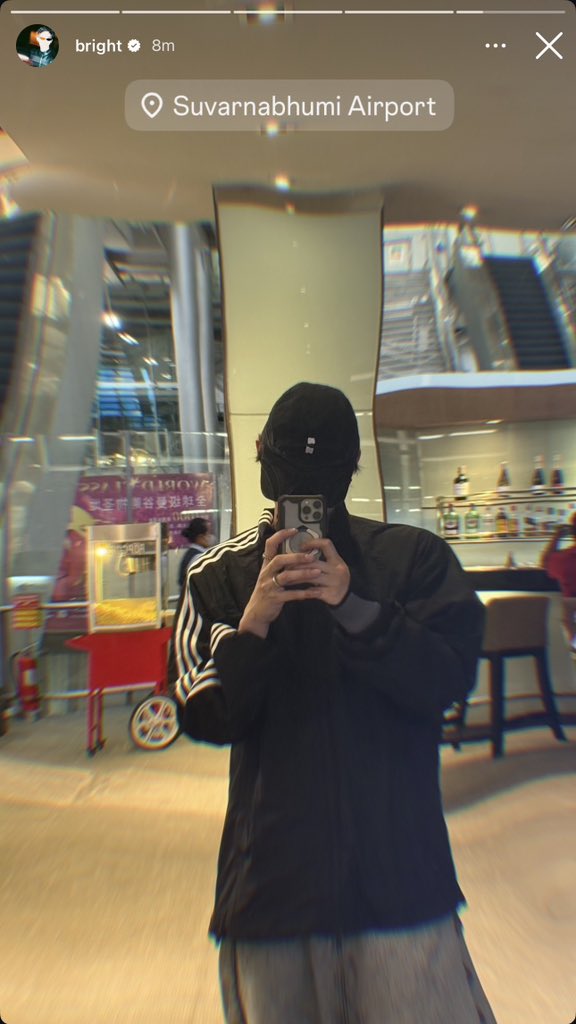 ≽B‿B≼ tweet media