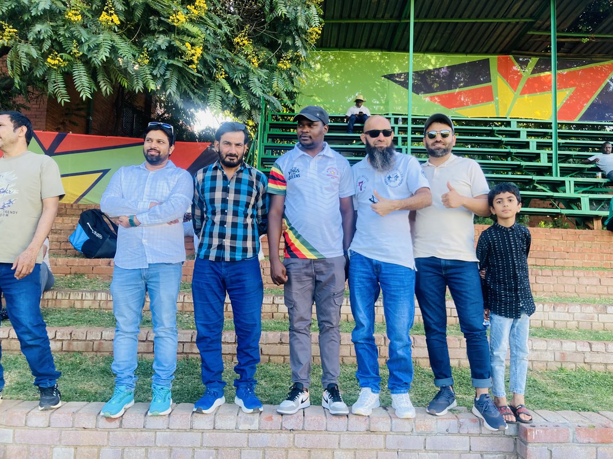 Realbeefactor's tweet image. Enjoying cricket with my fellow Indian cdes at Queens Sports Club. India won against Pakistan.  #Bulawayo
