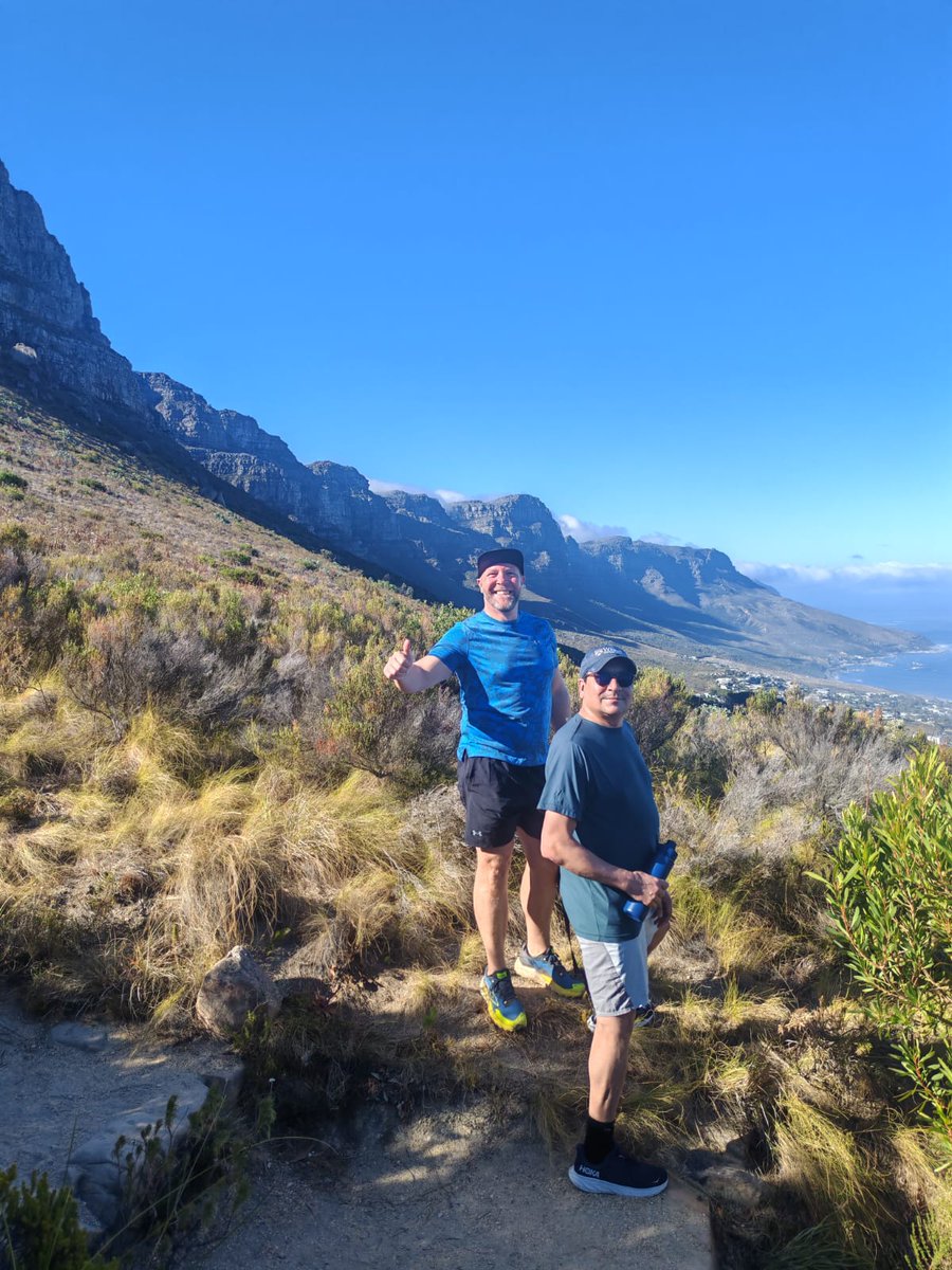 RunCapeTown's tweet photo. Table Mountain bliss 😊 #trailrunning #runcapetown  @TableMountainNP https://t.co/zI1wZNJGNe
