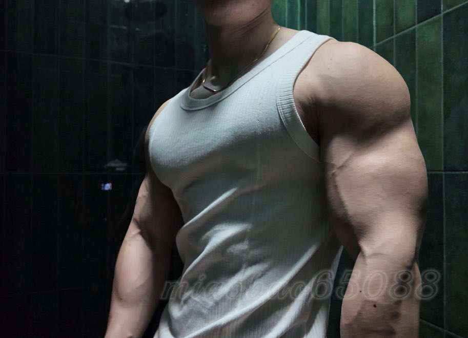 面包大王 tweet media