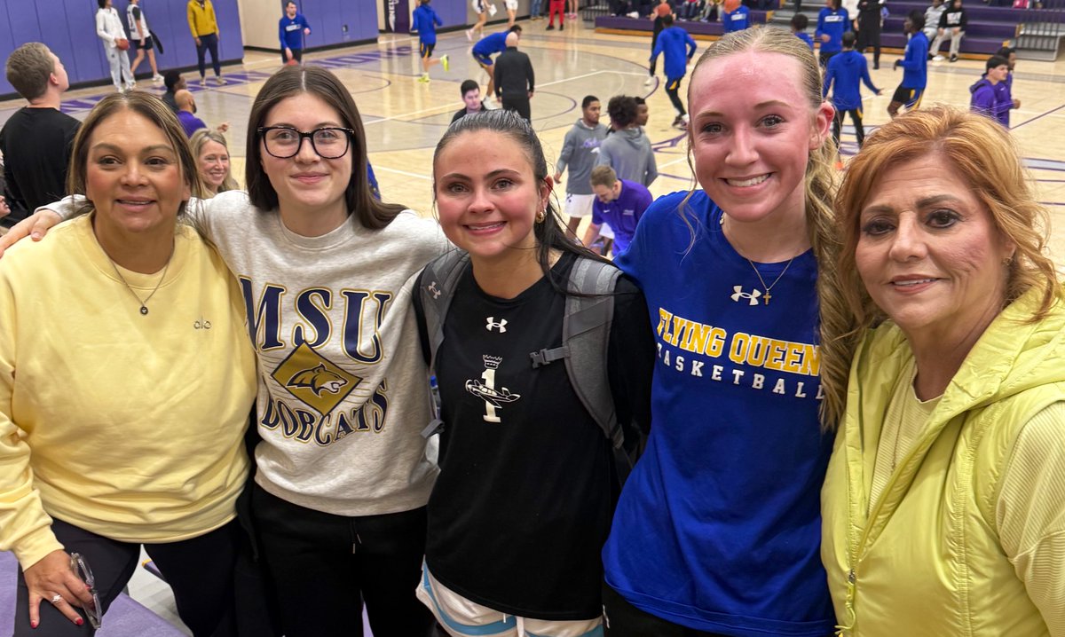 Rhonda Farney tweet media