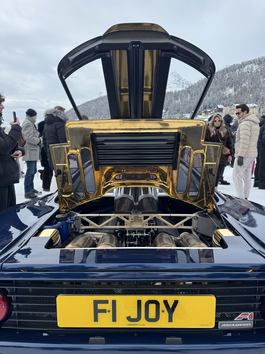 comolake_today's tweet photo. 🧊 Exceptional cars deserve an exceptional stage.
The I.C.E. St. Moritz transforms a frozen lake into a spectacular open-air exhibition of automotive history, elegance, and performance.
#TheIceStMoritz #theice https://t.co/rOiaGX7cDZ