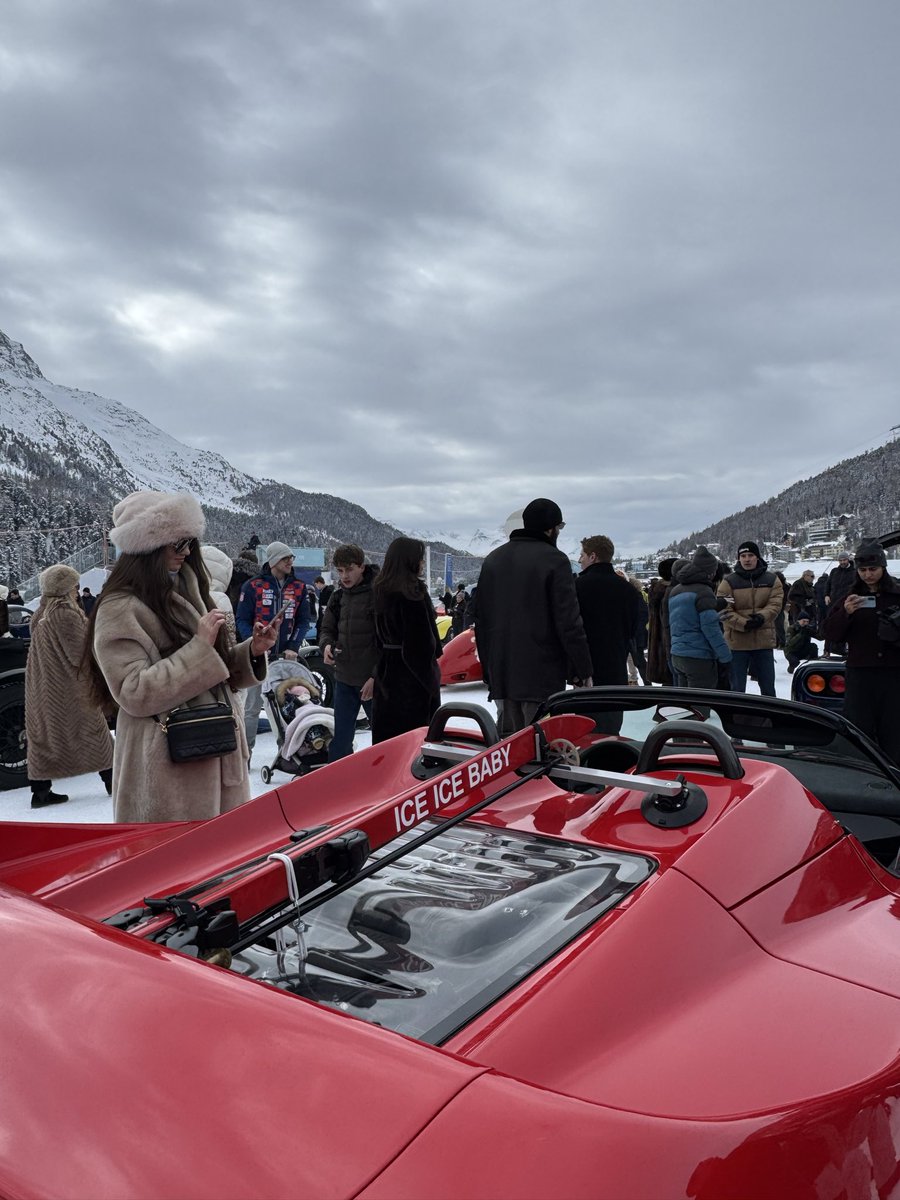 comolake_today's tweet photo. 🧊 Exceptional cars deserve an exceptional stage.
The I.C.E. St. Moritz transforms a frozen lake into a spectacular open-air exhibition of automotive history, elegance, and performance.
#TheIceStMoritz #theice https://t.co/rOiaGX7cDZ