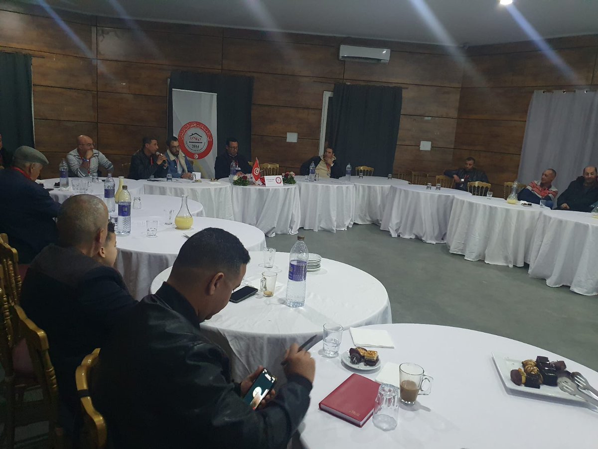 onect2014's tweet photo. نظمت الهيئة الوطنية لمدارس تعليم السياقة بتونس، مساء السبت 31 جانفي 2026، بنزل الحبيب المنستير، الجلسة العامة العادية. تم خلالها عرض ومناقشة التقريرين: الأدبي والمالي لسنة 2025، والمصادقة عليهما بالإجماع، فضلا عن التداول في مسائل ذات العلاقة بشأن الهيئة والمهنة والقطاع. 🇹🇳
#ONECT https://t.co/1uWnzTItZd