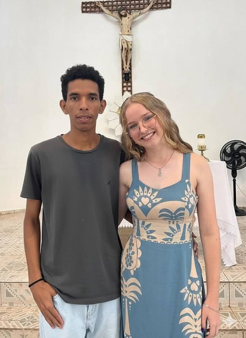 merdestinoincel's tweet photo. "Ah mas porque eles conseguem uma namorada tendo essa lataria e eu não?"

Vou contar o segredo do sucesso deles 
É bem simples.

 Eles trabalham, não ficam o dia inteiro no twitter geleiando com perfil fake e usando foto de personagem de anime, sabem conversar direito sem essas gírias bobas como: "Intankavel, Brutal não sobra nada pro beta, its over" 

E vcs só sabem falar de anime, mangá e videogame. Aí a mulherada não gosta 🫵🤣
