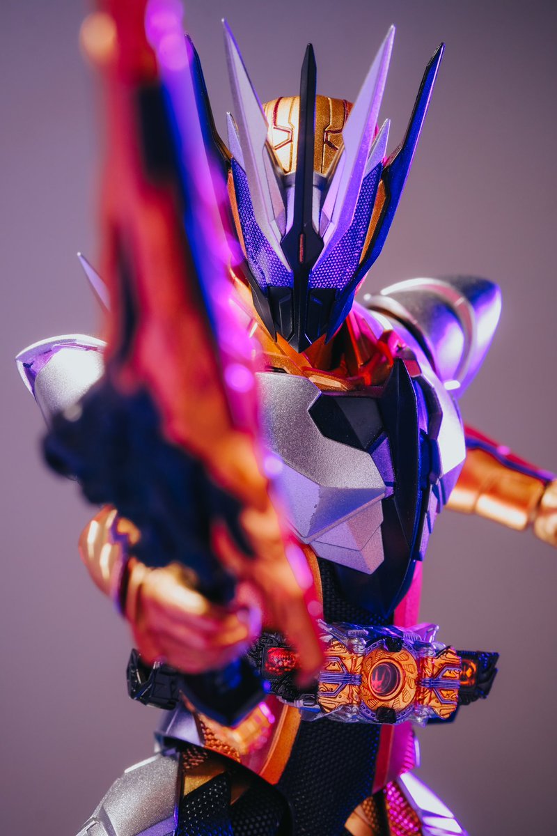 aspiandarmawan's tweet photo. When the five horns cross...
#KamenRider #Thouser #SHFiguarts #Bandai https://t.co/2eyD59KT9D
