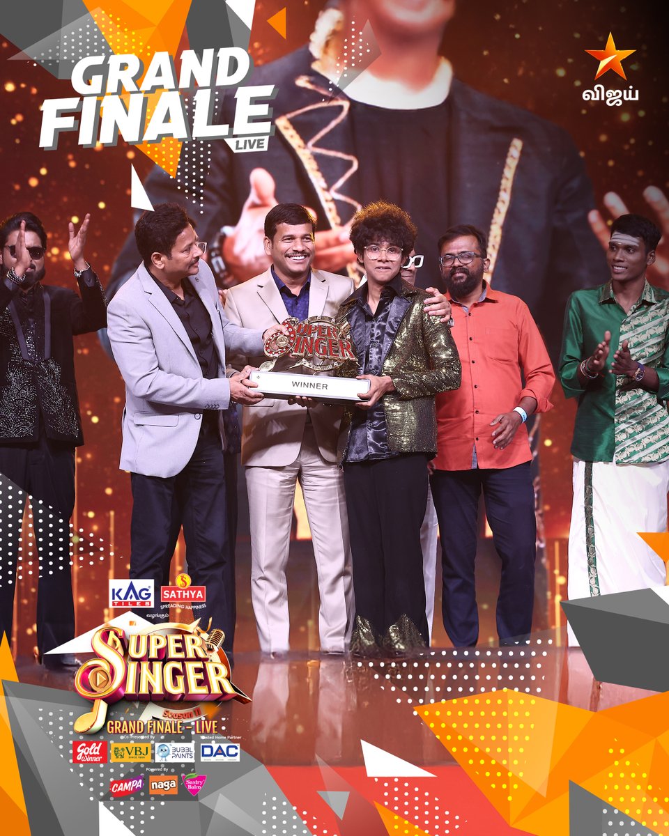 vijaytelevision's tweet photo. Congratulations 🥳🤩 Nikhil - Title winner of Super Singer Season 11 😍🎤

#SuperSinger11 #SuperSinger11GrandFinale #VijayTelevision #VijayTV #Nikhil https://t.co/PxprV7dYhq