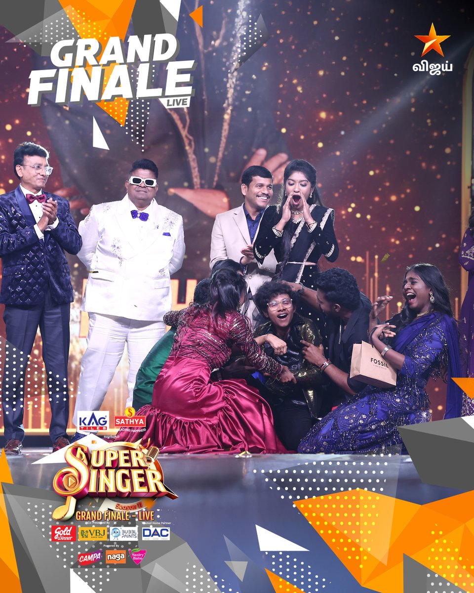 vijaytelevision's tweet photo. Congratulations 🥳🤩 Nikhil - Title winner of Super Singer Season 11 😍🎤

#SuperSinger11 #SuperSinger11GrandFinale #VijayTelevision #VijayTV #Nikhil https://t.co/PxprV7dYhq