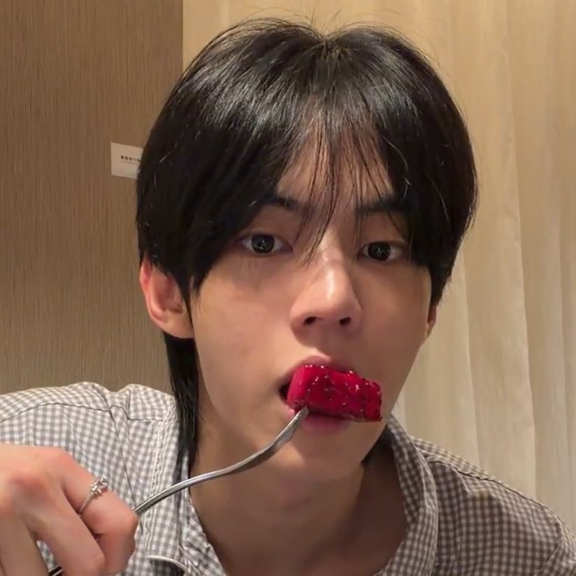 리본.. (@o13oboy) on Twitter photo 