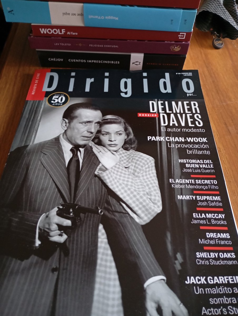 AlbertoAbuin's tweet image. Por primera vez en 37 años he podido comprar esta revista el primer día del mes, y en domingo!! Esto merece una celebración.