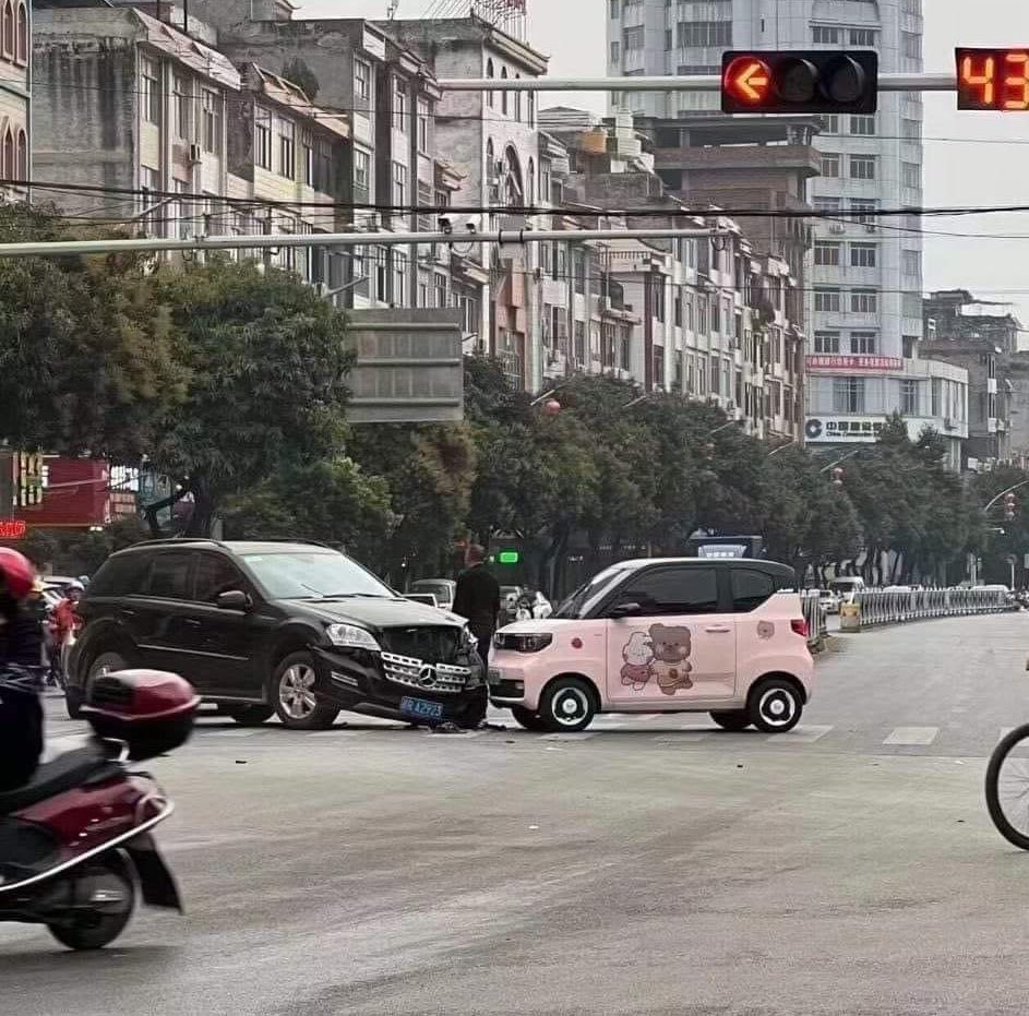 พี่ซีกับนิวเหมือนมีมนี้อะ เมะกล้ามเท่าหัวเคะแต่ไม่สู้