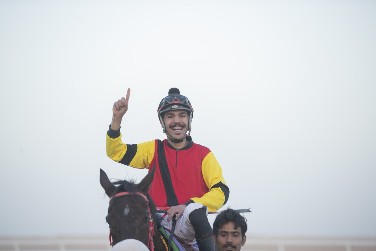 ميدان فروسية حفر الباطن tweet media