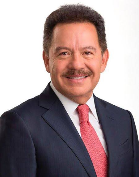 🚨Adán Augusto López Hernández renuncia a la coordinación de los senadores de Morena

En su lugar, entra Ignacio Mier Velazco. 

La decisión se tomó en la reunión plenaria de Morena. 

López Hernández explicó que permanecerá como senador. 

Aclaró que se dedicará a operar rumbo a