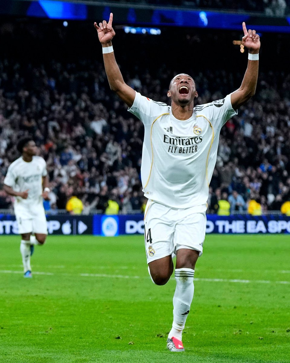 David Alaba celebrating Kylian Mbappé’s winner. 🤍