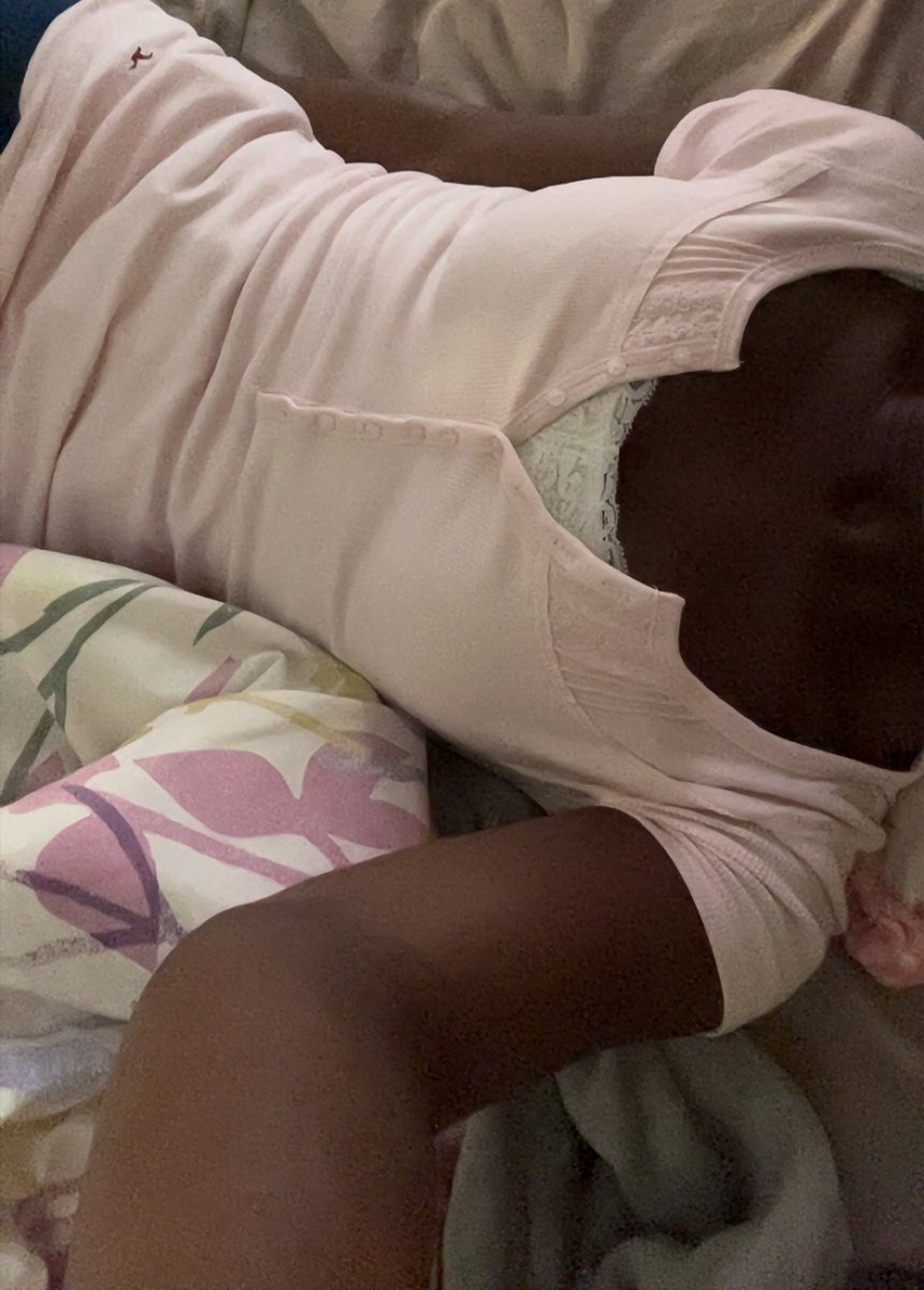 omadollie's tweet photo. Soo my dad is taking me to get breakfast and this is the outfit 🥯🎀 https://t.co/DM1Q6z8fUd