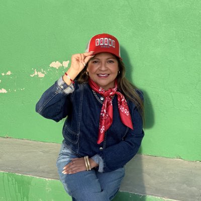 JuanaMoncada's tweet photo. #NewProfilePic https://t.co/mRygI7kqpg