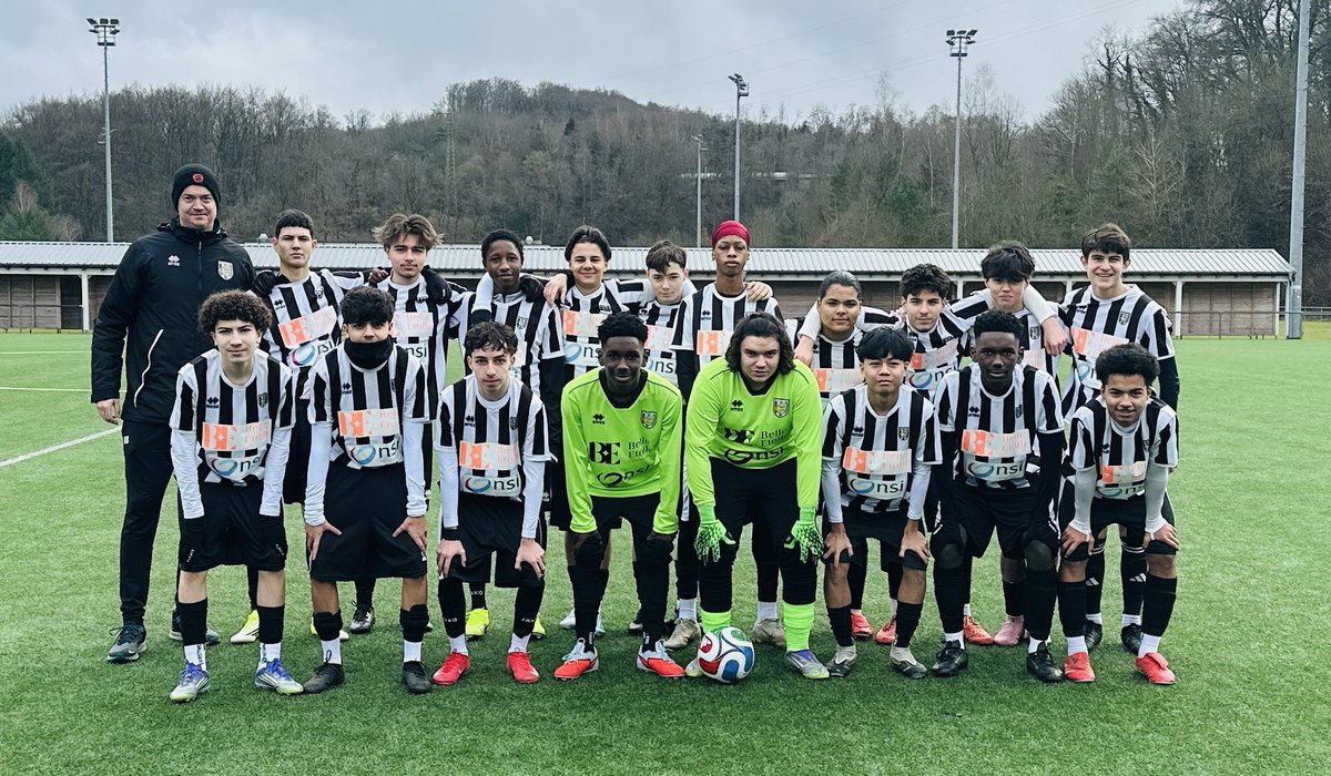 Jeunesse Esch U17.

Pemain yang lahir tahun 2009 &amp; 2010.

Ataupun sini dia panggil U17 sebagai Cadets.
U15 Scolairs dan U19 Juniors.