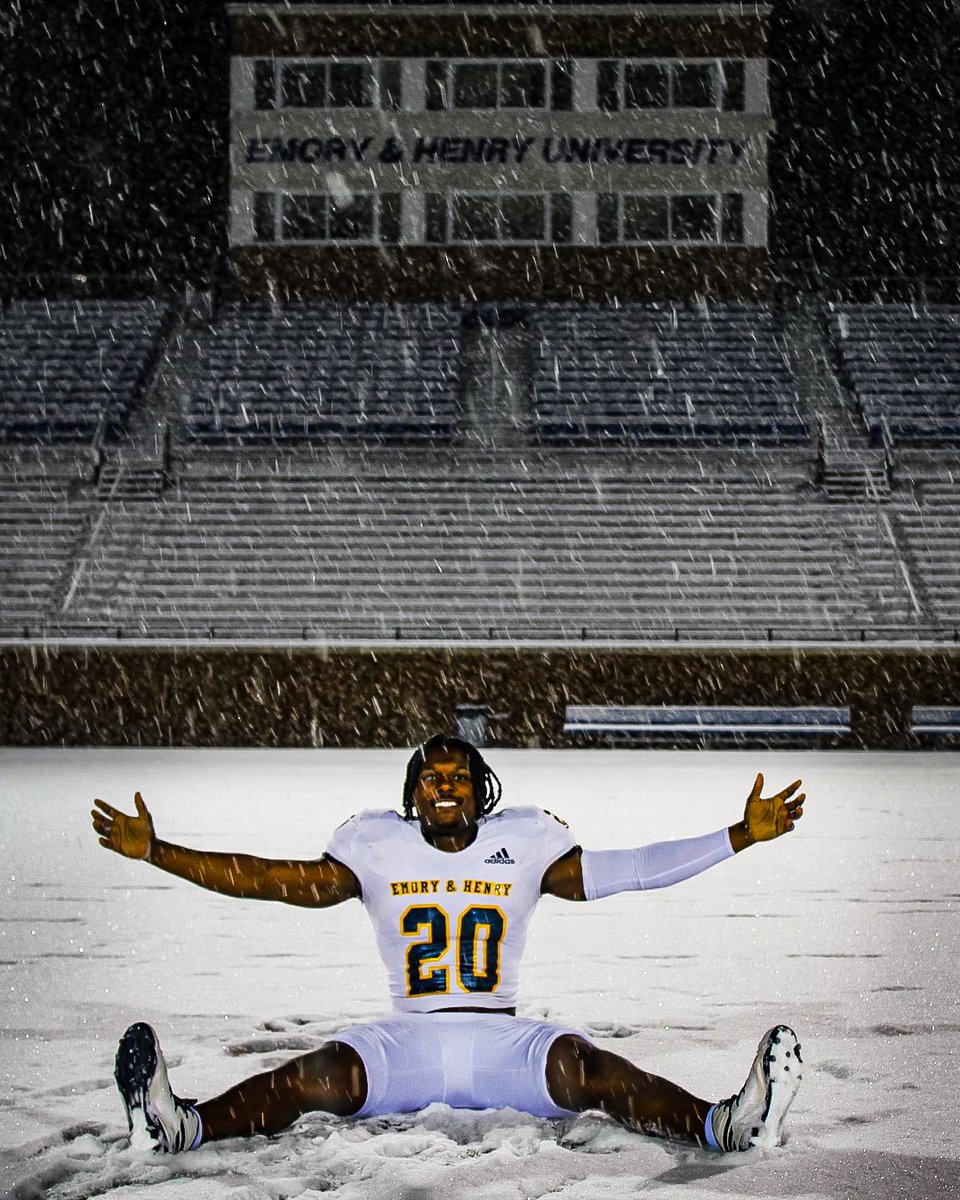 josiahjohnsonDE's tweet image. Had a great visit at @EmoryHenry_FB!! Thank you @CoachWalters_ 

@coachsmith1507 @hatfieldsports @VaPrepsRivals @PrepRedzoneVA @HandleyJudges @TheCoachVIG