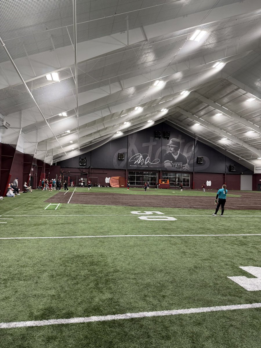 Mollie Anglin 2030 tweet media