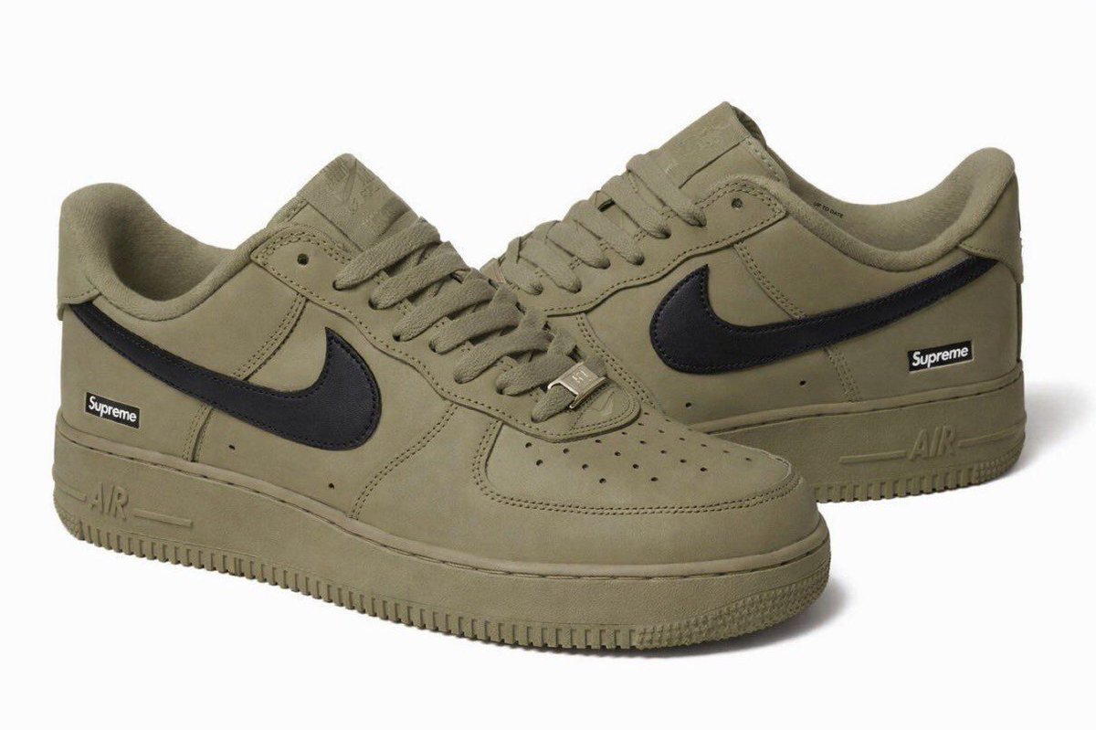 Supreme x Nike Air Force 1 Low SP 