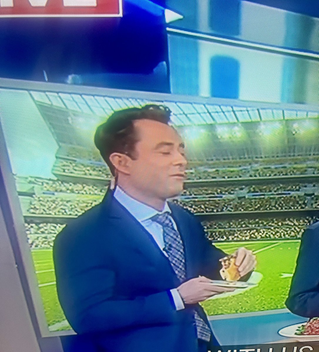 WCLM10's tweet photo. @AdamKlotzFNC Adam after taking his 1st bite of Chef @SteveDiFillippo ‘s Short Rib Sliders.. they look sooo good! I want to go to Steve’s restaurant ! @RCamposDuffy @GriffJenkins @CharlesHurt @ffweekend https://t.co/bMqdZQvS0e