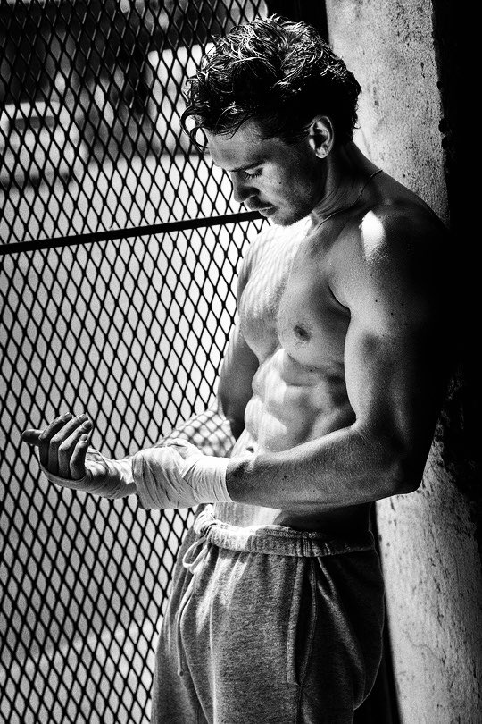 𝐞𝐝𝐝𝐢𝐞 𝐦𝐚𝐥𝐨𝐧𝐞 tweet media