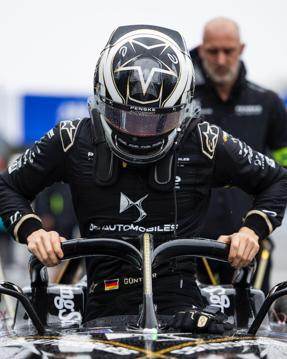 maxg_official's tweet image. Rolled the dice expecting a drying race - it didn’t come off. We win and we lose together 🖤

Good takeaways though: Strong dry pace and a good feeling heading into the first double-header of the year in Jeddah 🇸🇦

#MiamiEPrix #DSPENSKE #DSPerformance