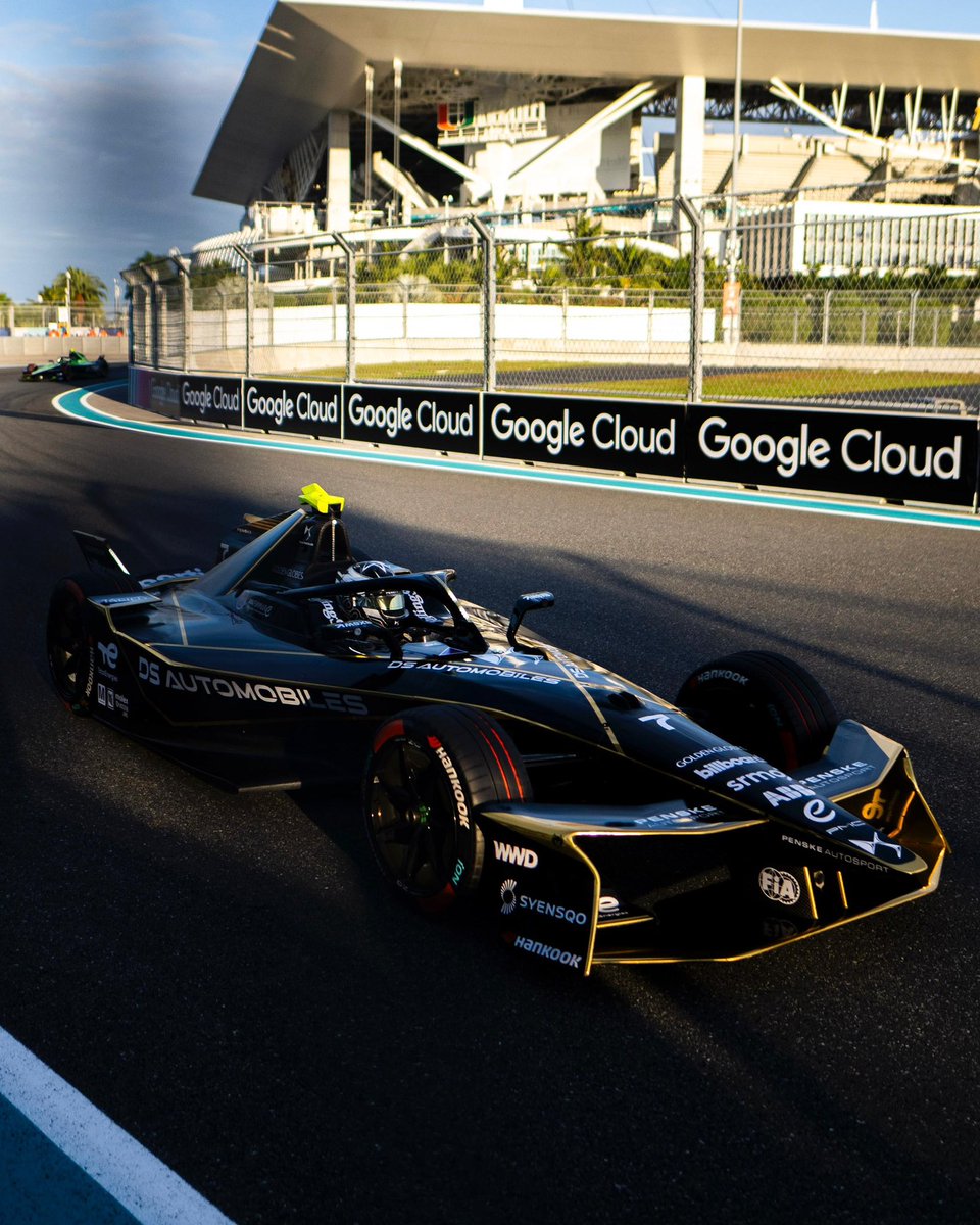 maxg_official's tweet image. Rolled the dice expecting a drying race - it didn’t come off. We win and we lose together 🖤

Good takeaways though: Strong dry pace and a good feeling heading into the first double-header of the year in Jeddah 🇸🇦

#MiamiEPrix #DSPENSKE #DSPerformance