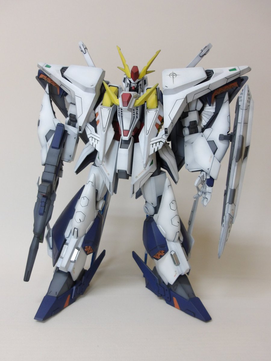 コロナ禍で作ったクスィーガンダムですがアップ。映画応援しております。
三部は５年後かな？楽しみにしています！
#閃光のハサウェイ      　#キルケーの魔女