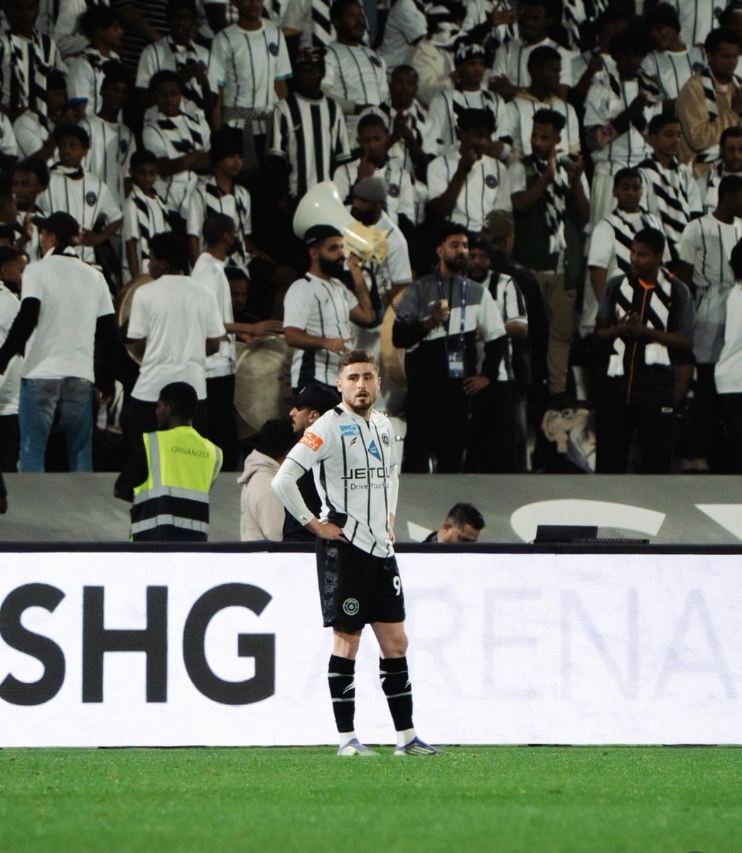 #الشباب
يا سلام على الفخامة يا أردنيين… يستحق ألف لايك 🇯🇴❤️