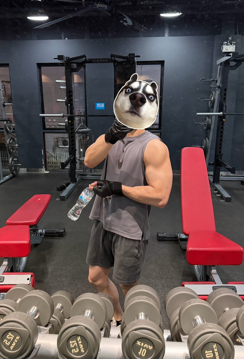 ซ้อมแขนไว้คอสลีออน RE requiem > <