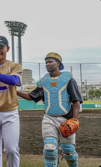 Life is so hard but everything day every night am try to change my  story ,I want  every one out there to know everything is possible when you don’t sleep and no tired ,no excuses. Yes am not yet there but am closer than yesterday @mlb am coming soon.Can you help me and Tag @mlb