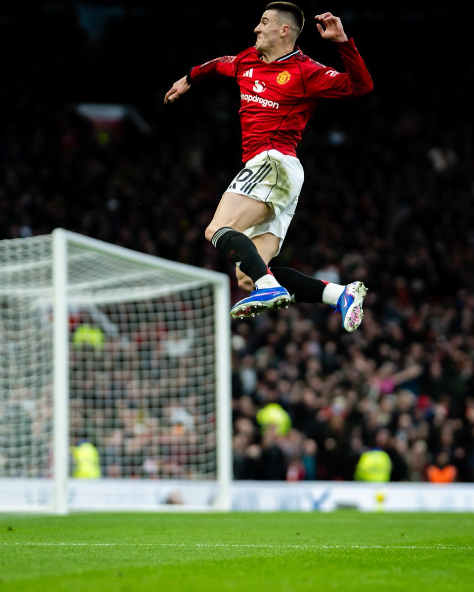 Sesko Airways ✈️

#MUFC
#MUNFUL