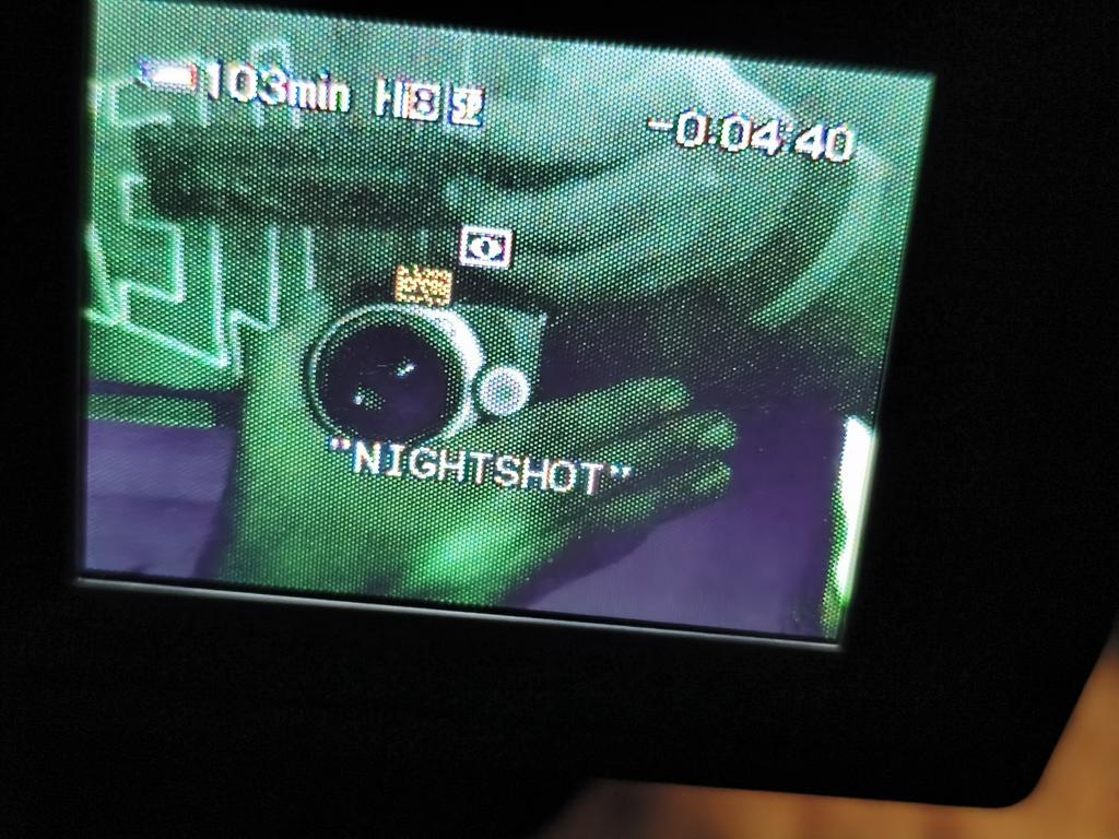 I put waifus on a vintage TV tweet media