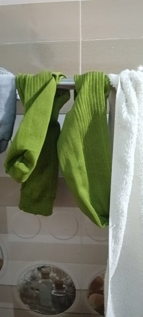 Thầy giáo tình dục tweet media