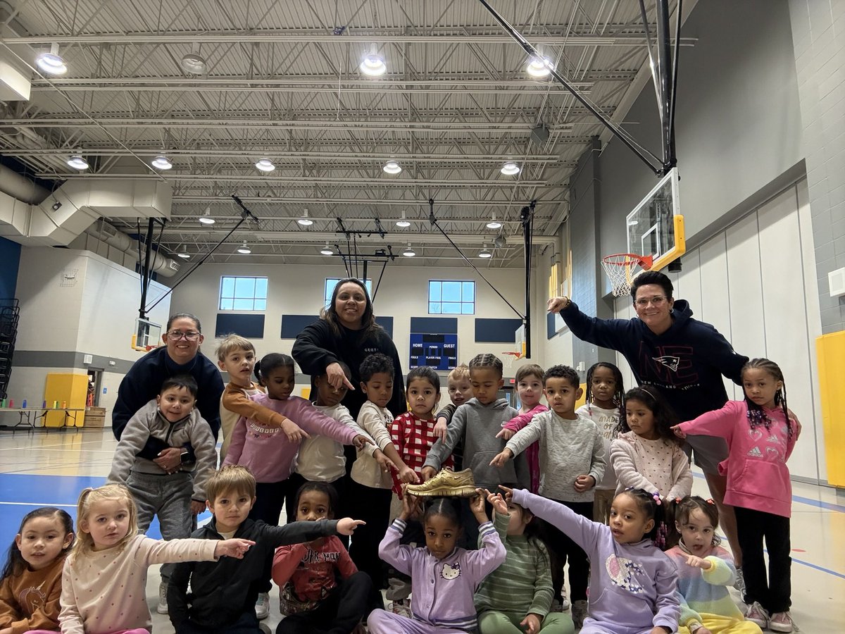 January is over! We have had a snow storm, e learning days and lots of cup stacking! 
We love to  recognize acts of KINDNESS along with our weekly Golden Shoe winners at Skiles Test!  
Our January PE stars!❄️🥶☃️💙💛
On to Heart Health Month!❤️
#wewearkindness <a href="/ltgoodnews/">LT Schools</a>
