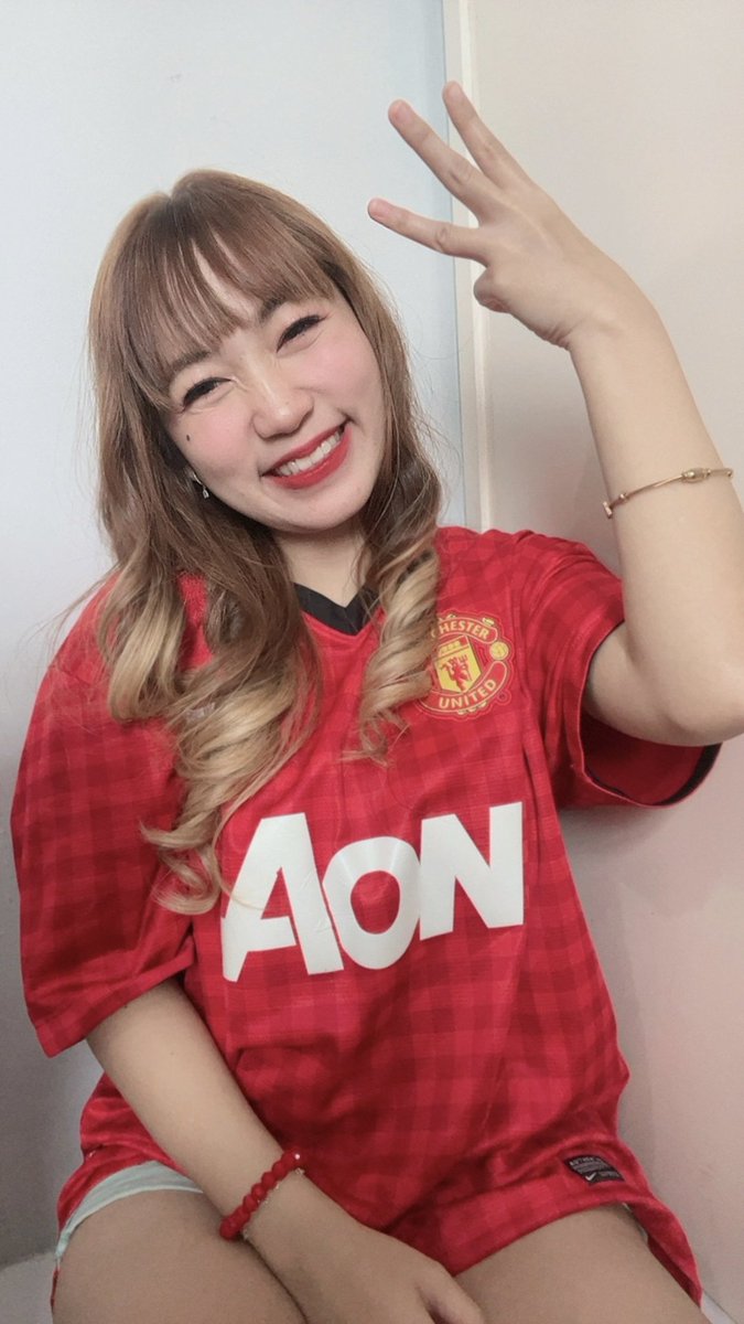 Devina tweet media